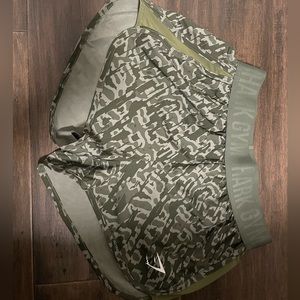 Gym shark training shorts (xs) used once or twice(Like new)